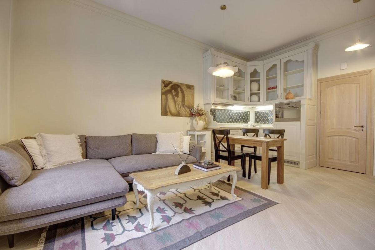 Town Hall Square Apartments 빌뉴스 외부 사진